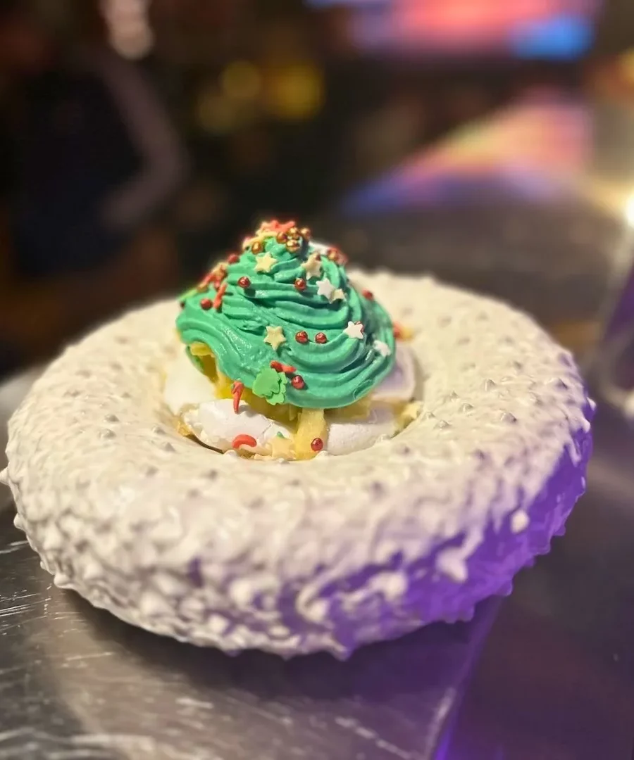 Dessert de fêtes, meringue et sapin, création de Pierre Buvat, chef à domicile à Dieppe