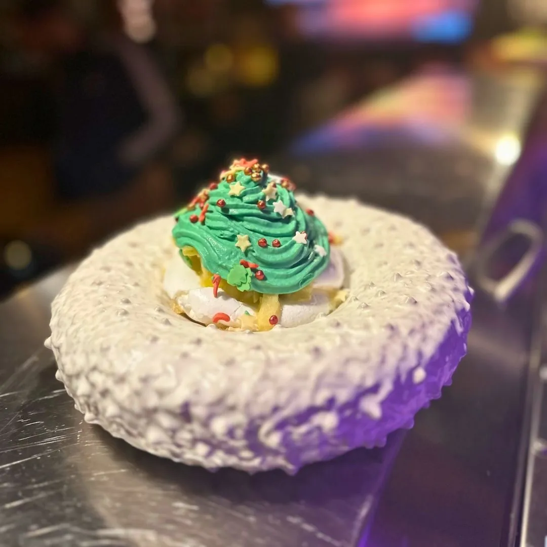 Dessert de fêtes, meringue et sapin, création de Pierre Buvat, chef à domicile à Dieppe