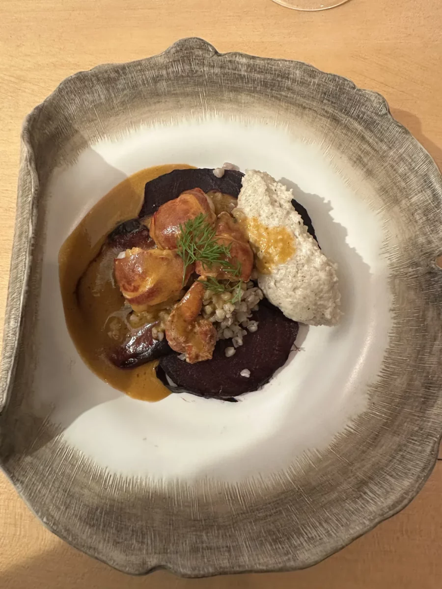 Veau, jus corsé et crumble, création de Pierre Buvat, chef à domicile à Dieppe